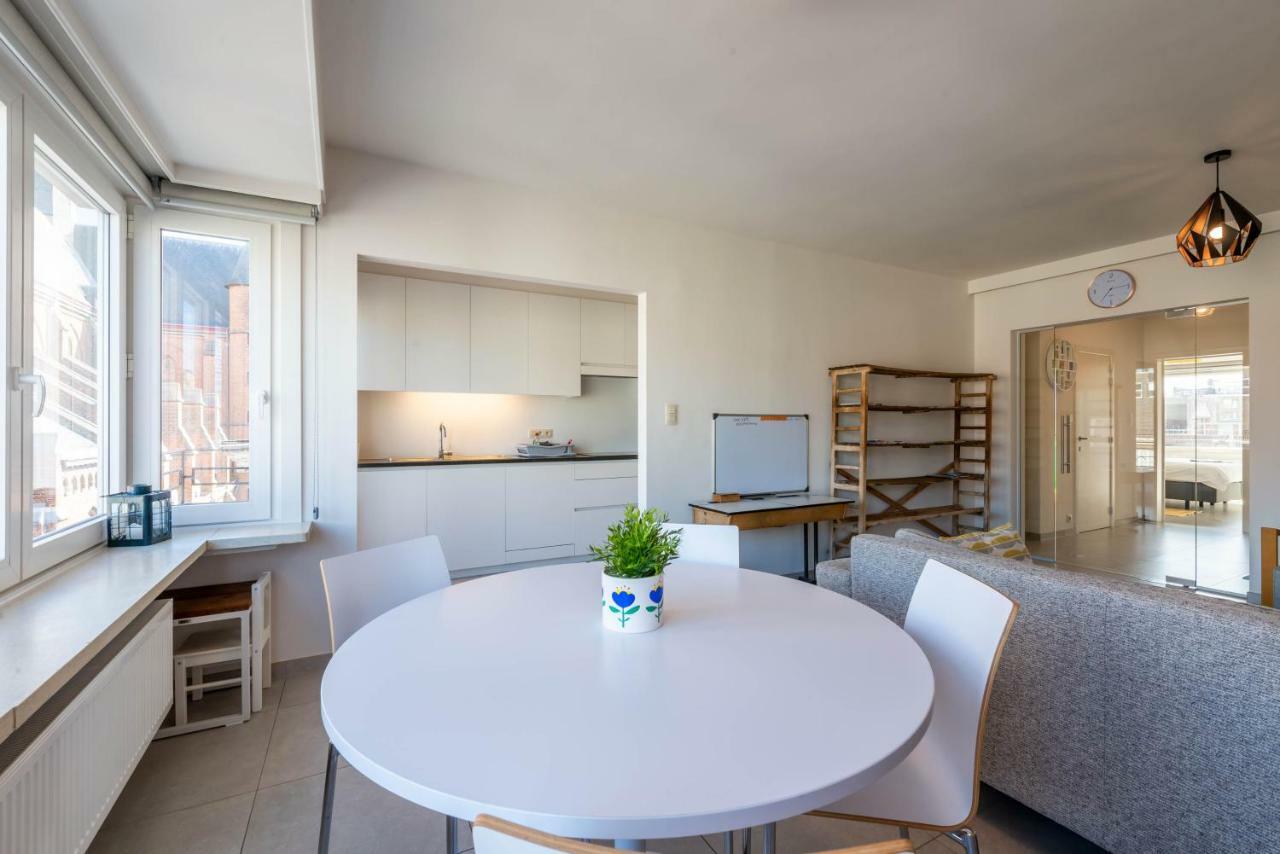 Modern Apartment With Free Parking Ostende Extérieur photo